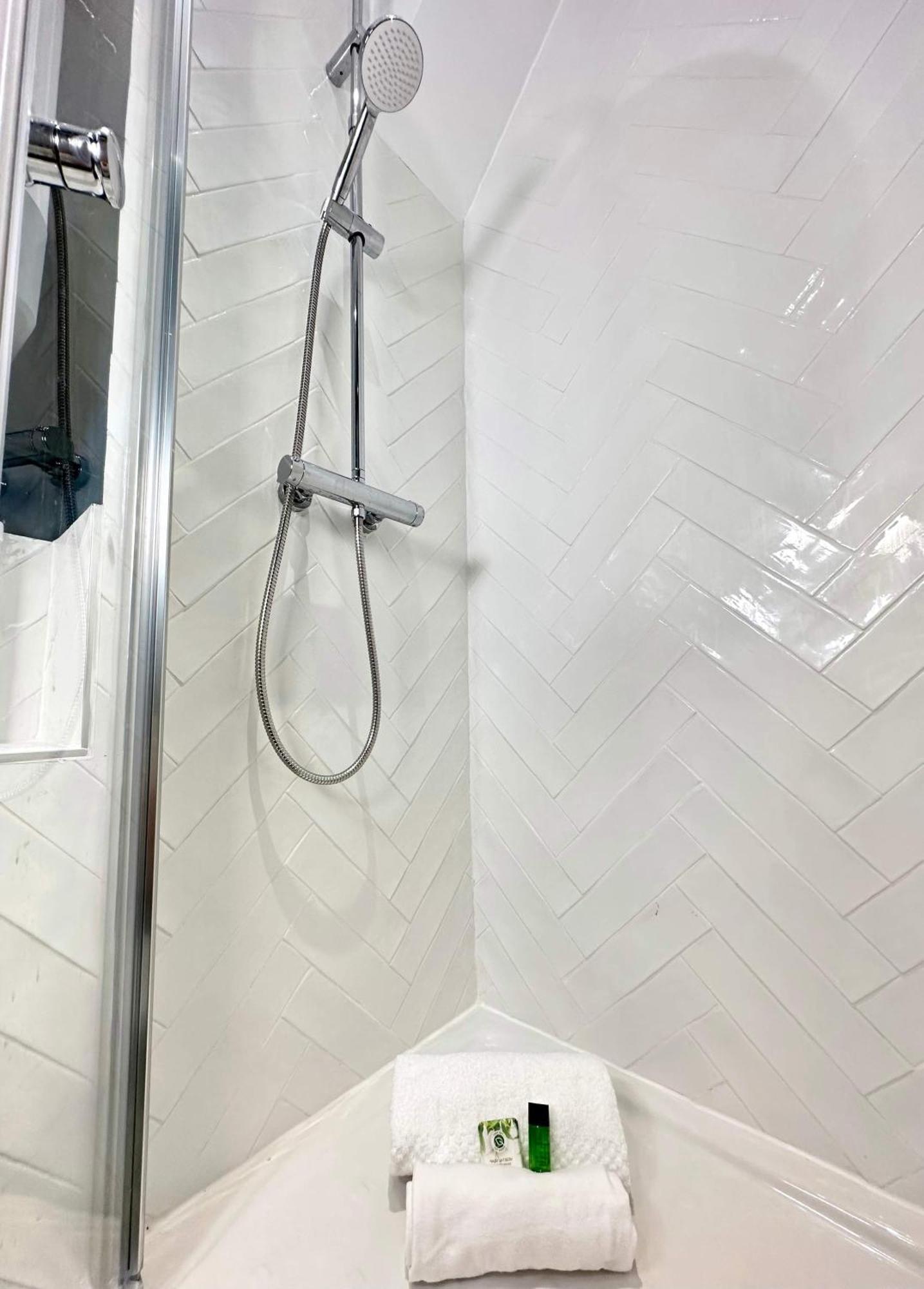 Welcoming Studio Near Opera Париж Екстериор снимка